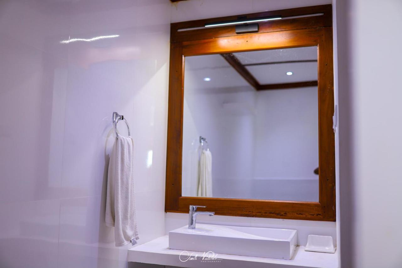 Ceylonta Beach Resort And Spa 汉班托塔 外观 照片