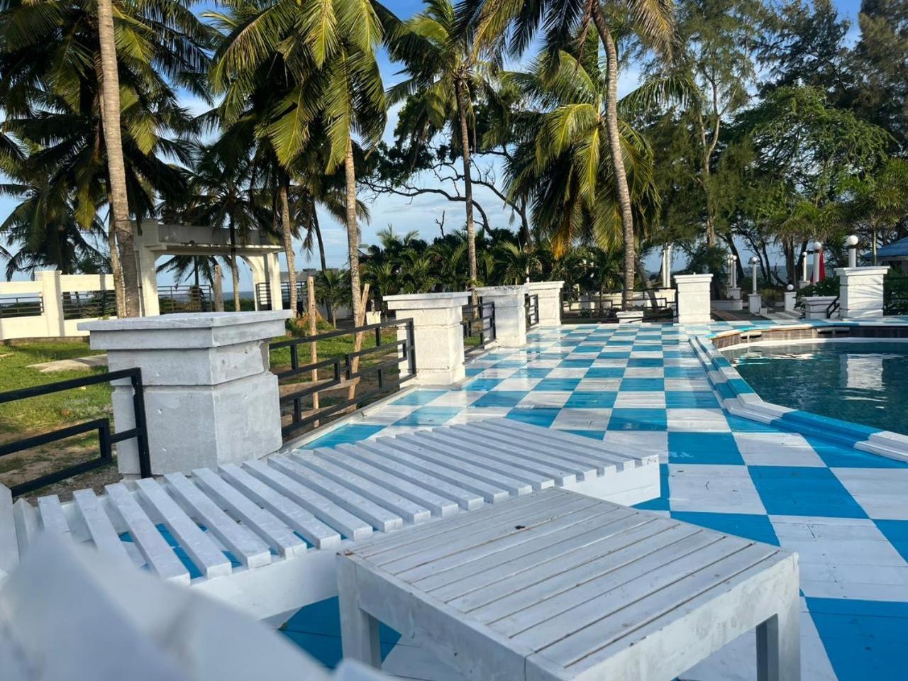 Ceylonta Beach Resort And Spa 汉班托塔 外观 照片