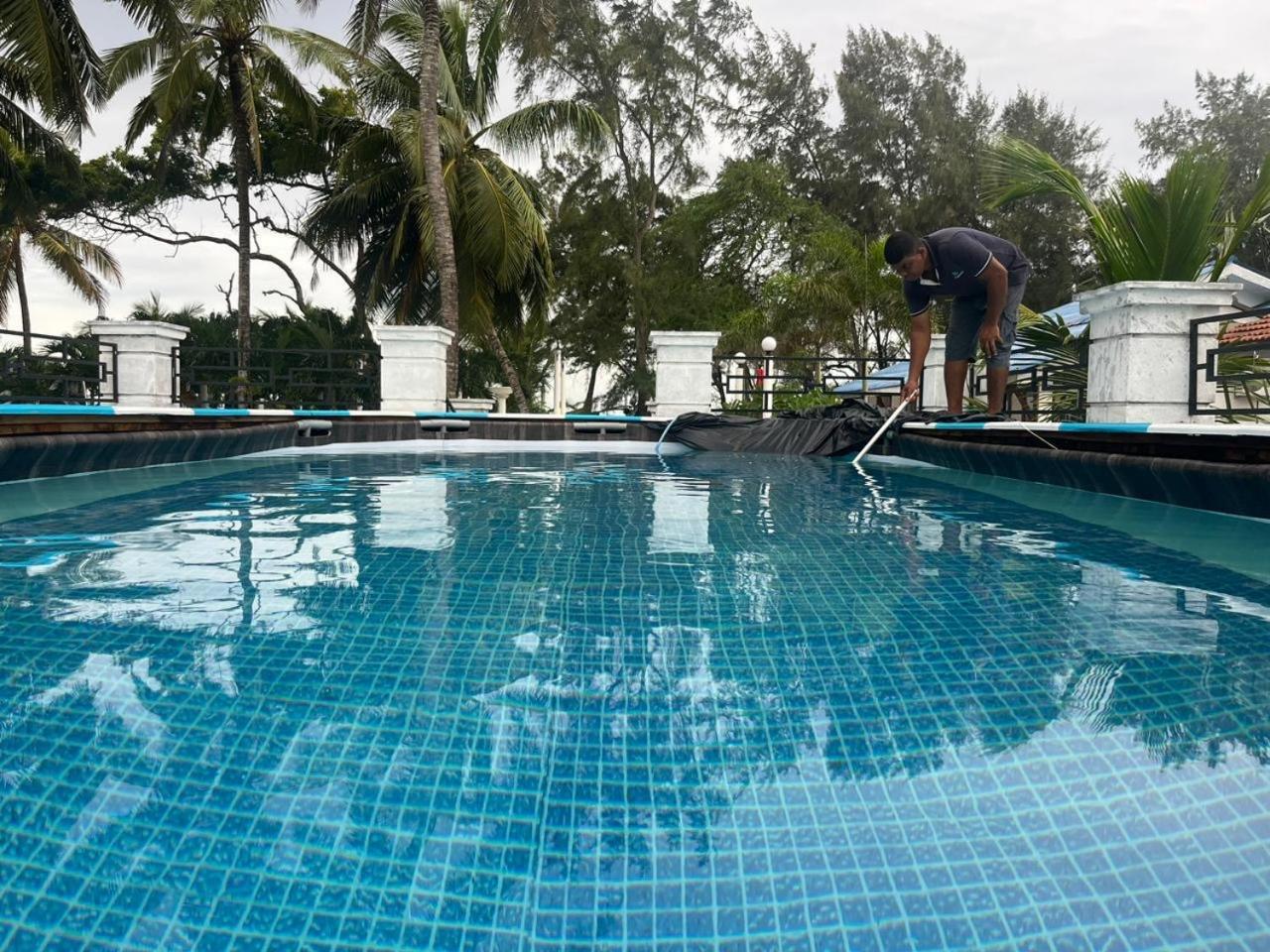 Ceylonta Beach Resort And Spa 汉班托塔 外观 照片