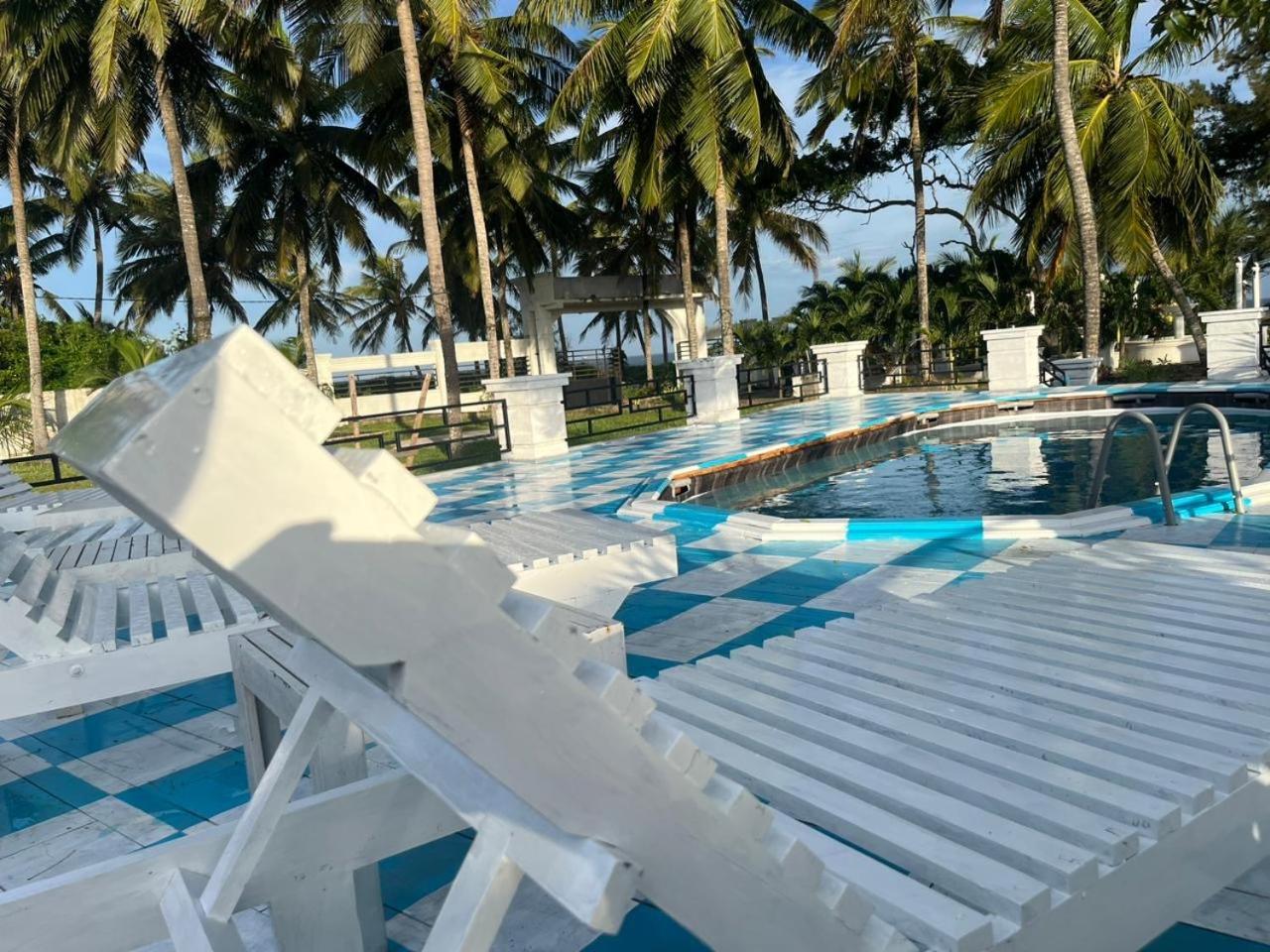Ceylonta Beach Resort And Spa 汉班托塔 外观 照片