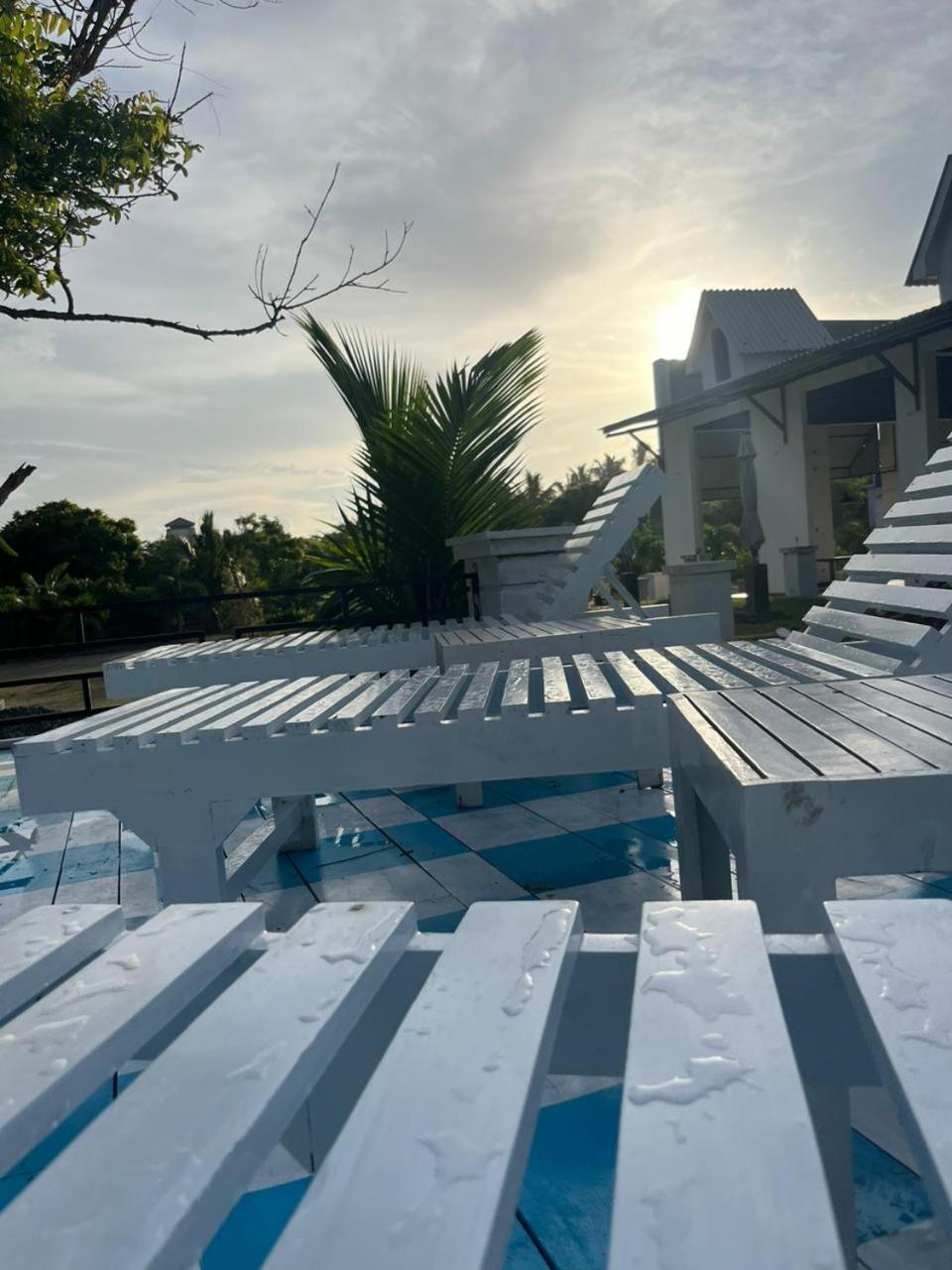 Ceylonta Beach Resort And Spa 汉班托塔 外观 照片